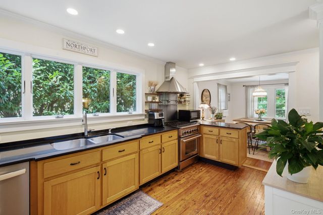 99 Norwood Avenue, Northport, NY 11768