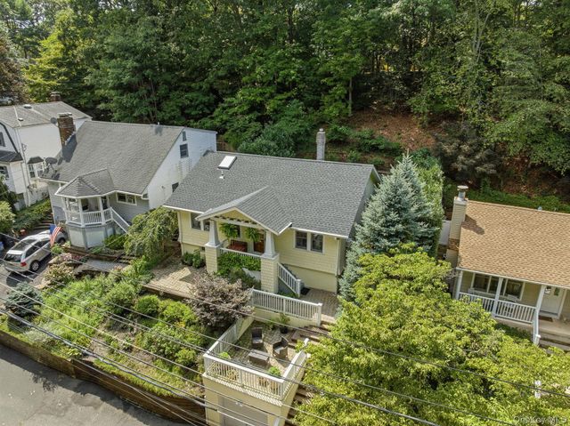 99 Norwood Avenue, Northport, NY 11768