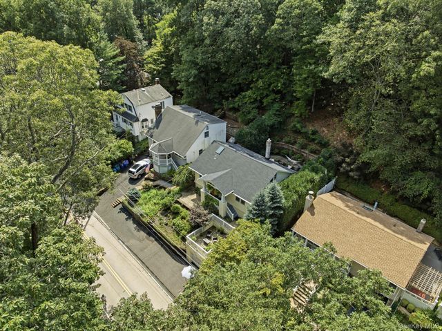 99 Norwood Avenue, Northport, NY 11768