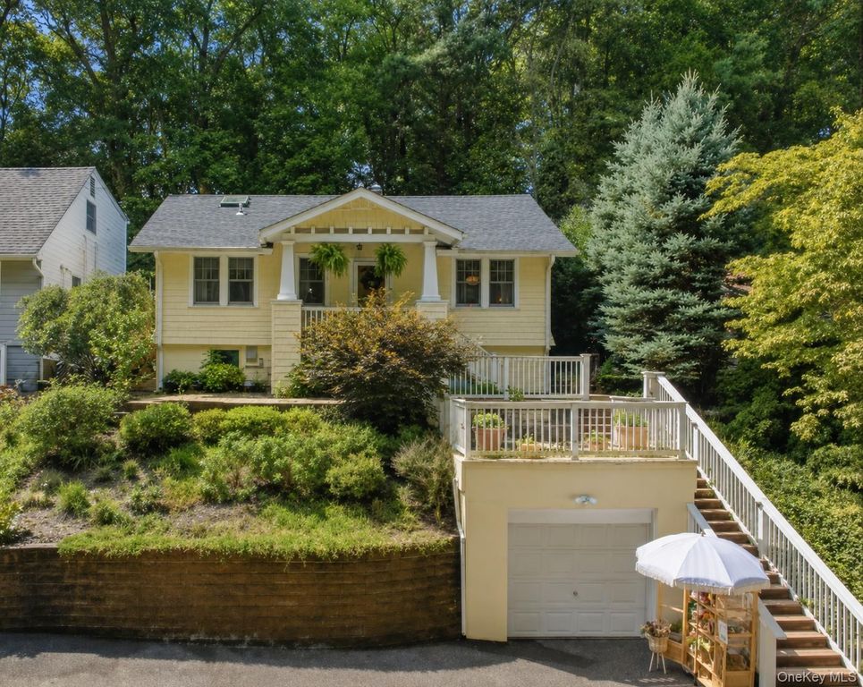 99 Norwood Avenue, Northport, NY 11768 — exterior
