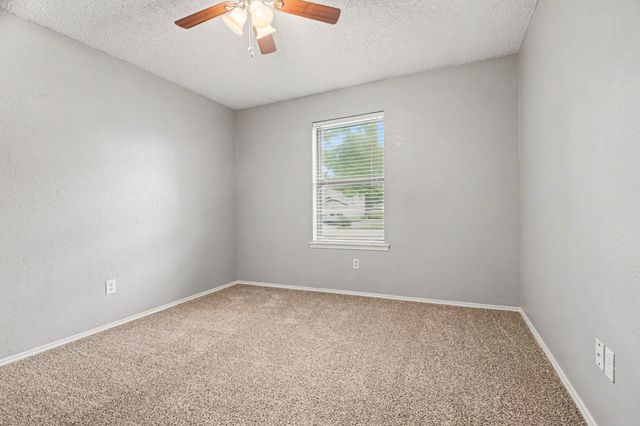 1562 Tiffany Forest Lane, Grapevine, TX 76051