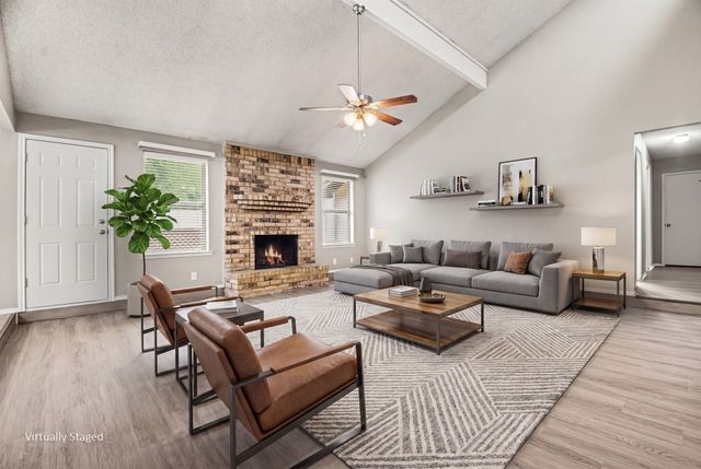 1562 Tiffany Forest Lane, Grapevine, TX 76051