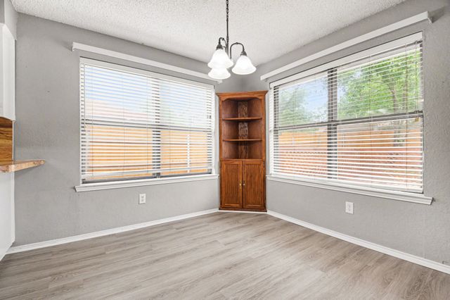 1562 Tiffany Forest Lane, Grapevine, TX 76051