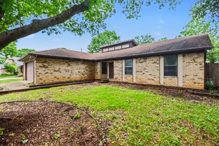 1562 Tiffany Forest Lane, Grapevine, TX 76051