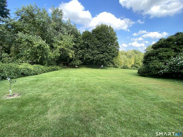 141 Saint Johns Road, Ridgefield, CT 06877