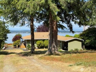 16 A Saratoga (Including D-15) Drive, Hat Island, WA 98206