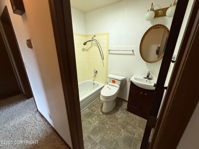 2521 W 77th Court, Anchorage, AK 99502