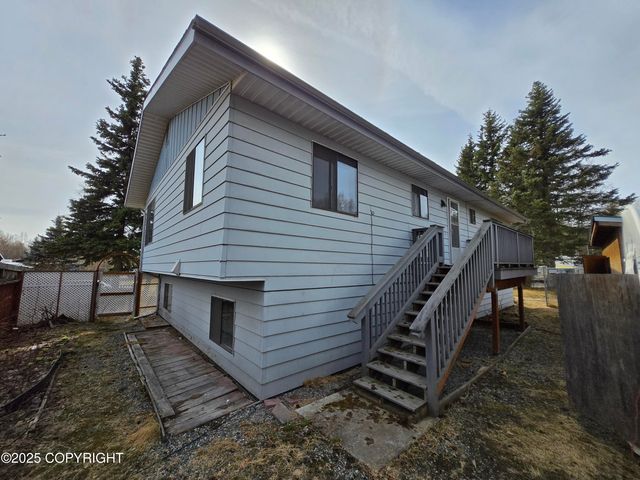 2521 W 77th Court, Anchorage, AK 99502
