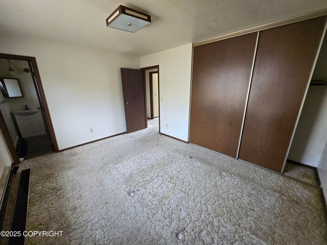 2521 W 77th Court, Anchorage, AK 99502