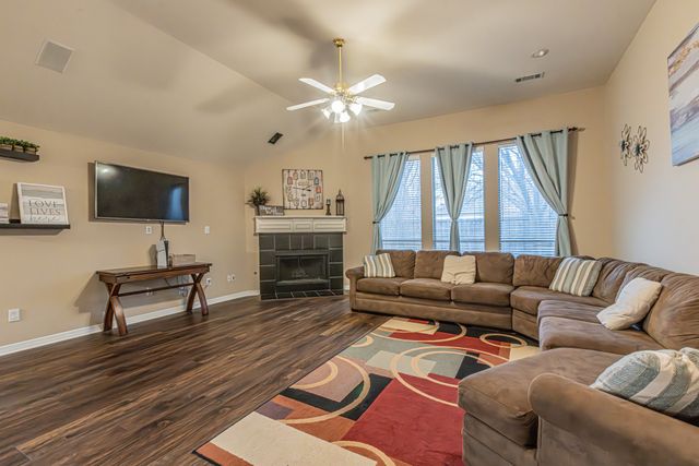 2878 Crestview Drive, Lewisville, TX 75067