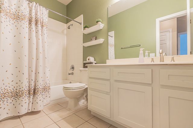 2878 Crestview Drive, Lewisville, TX 75067