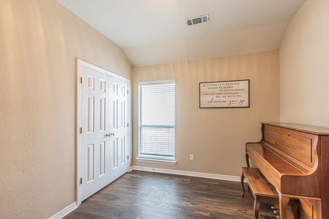 2878 Crestview Drive, Lewisville, TX 75067