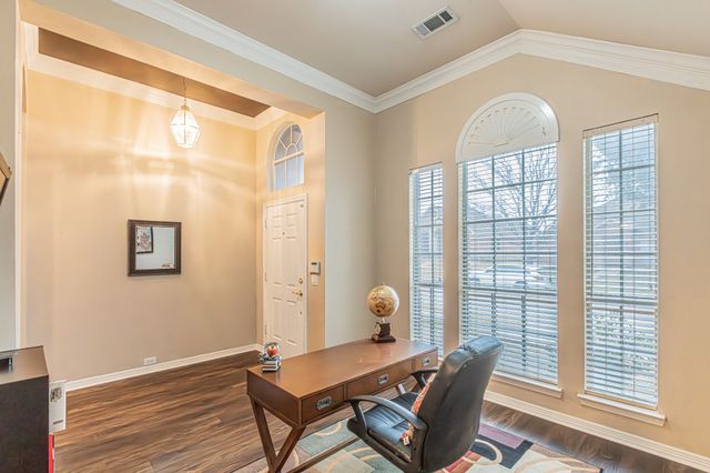 2878 Crestview Drive, Lewisville, TX 75067