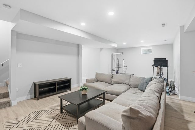 10423 Juniper Lane, St. John, IN 46373