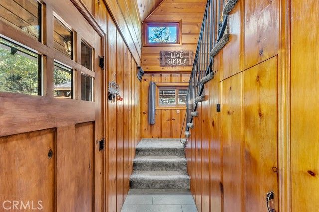 54055 Strawberry Valley Drive, Idyllwild, CA 92549