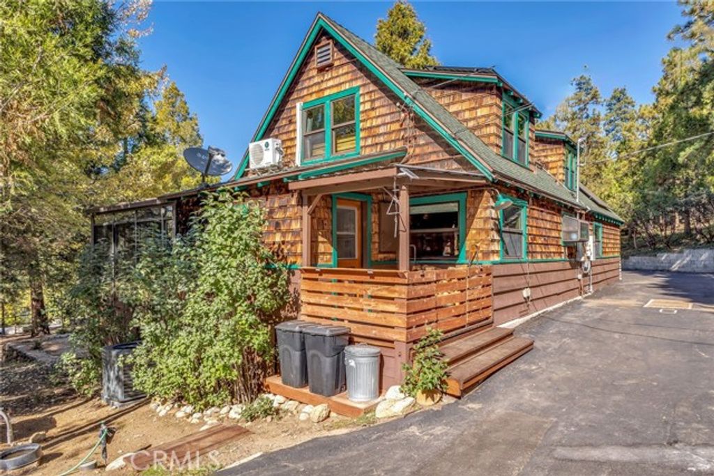 54055 Strawberry Valley Drive, Idyllwild, CA 92549