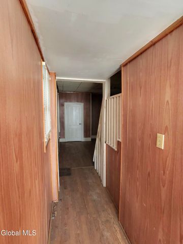 861 4th Avenue, Troy, NY 12182