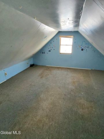 861 4th Avenue, Troy, NY 12182