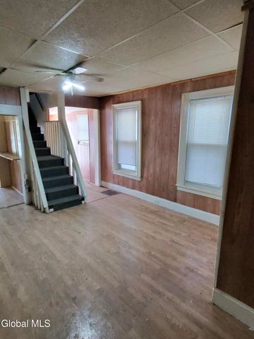 861 4th Avenue, Troy, NY 12182