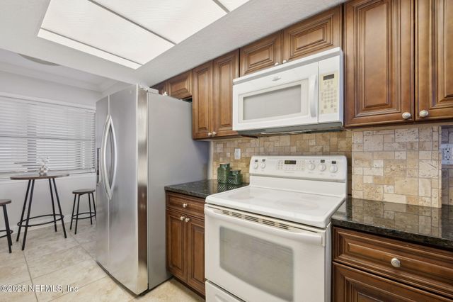 1901 1ST Street N 401, Jacksonville Beach, FL 32250