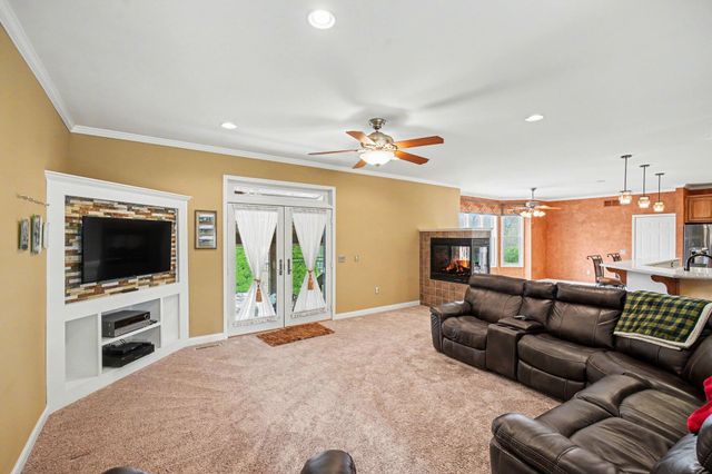 2701 Sunchase Boulevard, Burlington, KY 41005