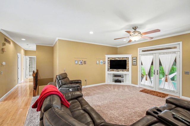 2701 Sunchase Boulevard, Burlington, KY 41005