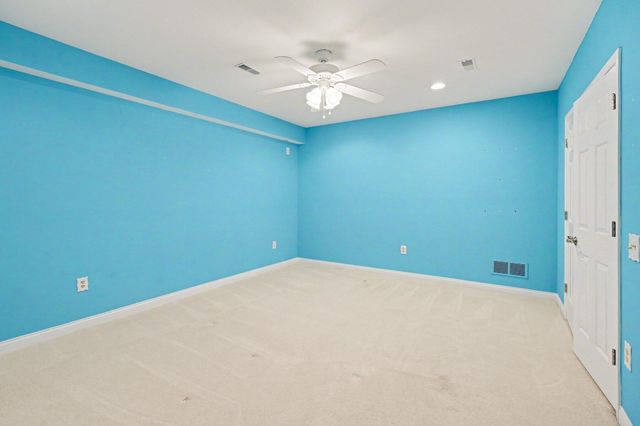 2701 Sunchase Boulevard, Burlington, KY 41005
