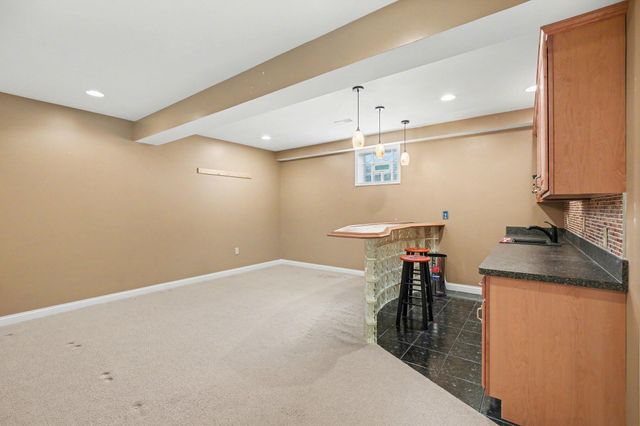 2701 Sunchase Boulevard, Burlington, KY 41005