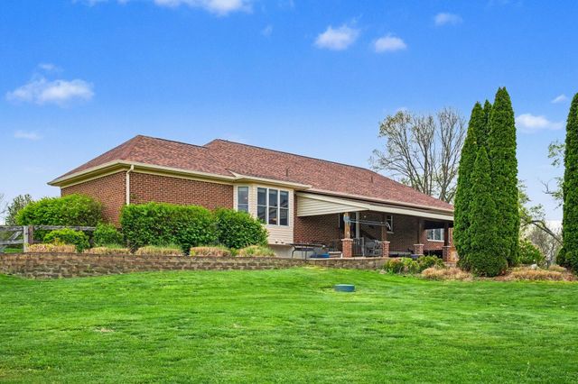 2701 Sunchase Boulevard, Burlington, KY 41005