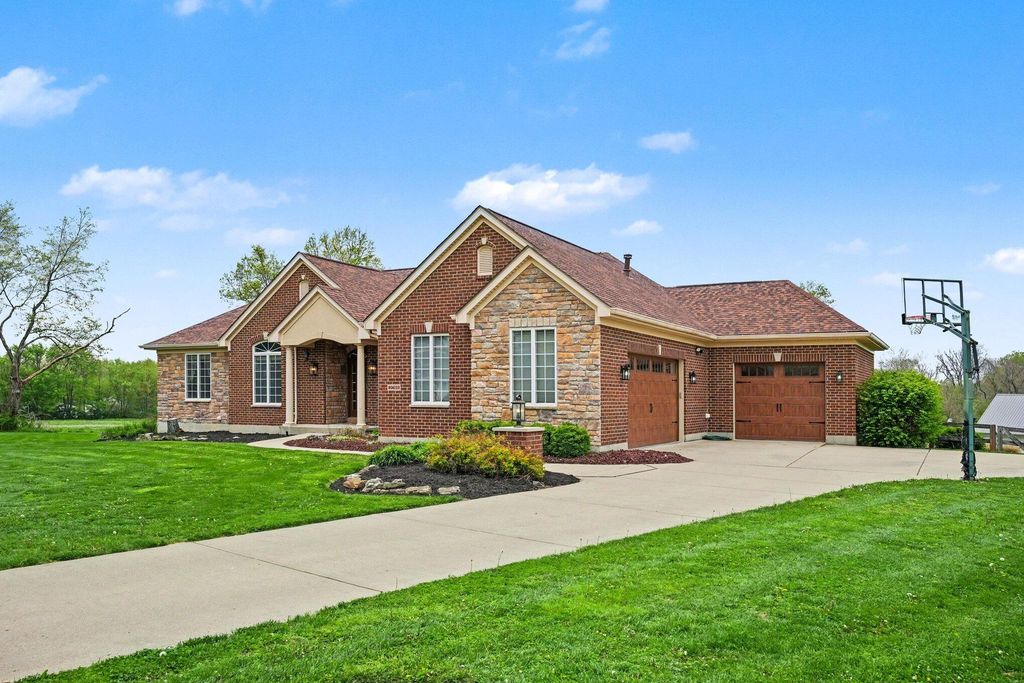 2701 Sunchase Boulevard, Burlington, KY 41005