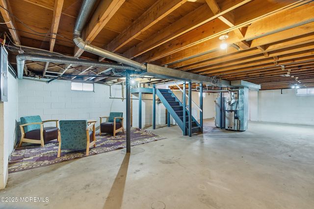 11 Forest Valley Drive, Toms River, NJ 08755