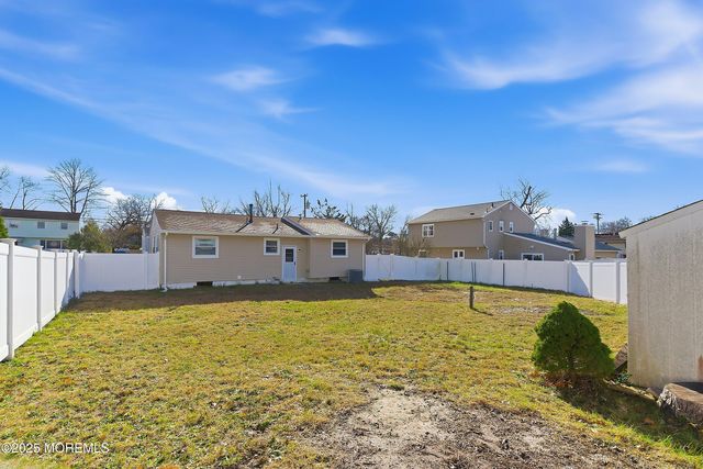 11 Forest Valley Drive, Toms River, NJ 08755