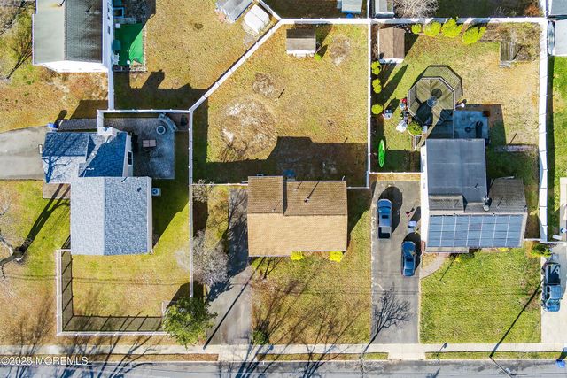 11 Forest Valley Drive, Toms River, NJ 08755