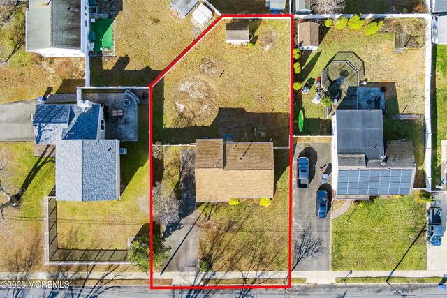 11 Forest Valley Drive, Toms River, NJ 08755