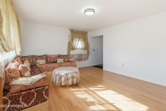 11 Forest Valley Drive, Toms River, NJ 08755