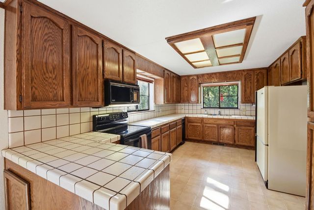 661 E Cape Horn Rd, Colfax, CA 95713