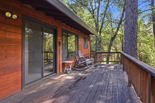 661 E Cape Horn Rd, Colfax, CA 95713