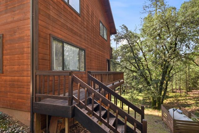 661 E Cape Horn Rd, Colfax, CA 95713