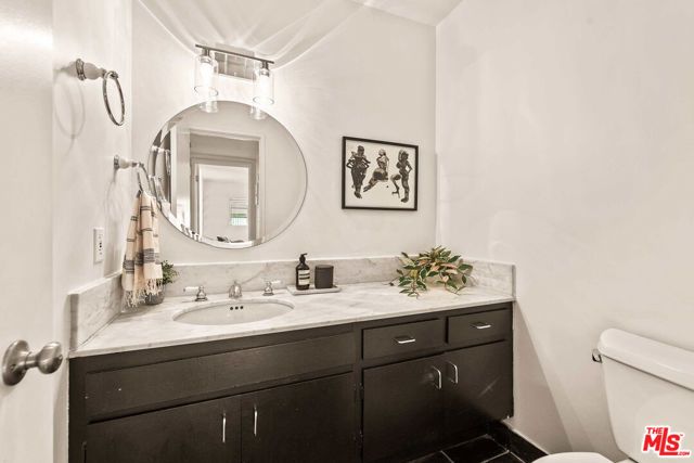 8401 Fountain Avenue 13, West Hollywood, CA 90069