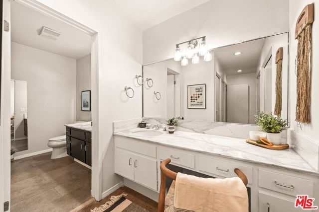 8401 Fountain Avenue 13, West Hollywood, CA 90069