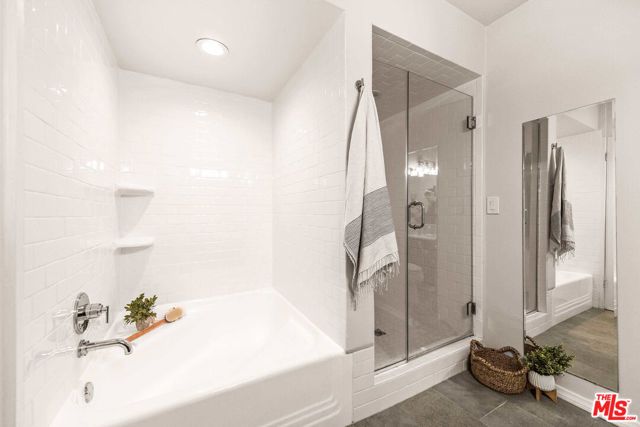 8401 Fountain Avenue 13, West Hollywood, CA 90069