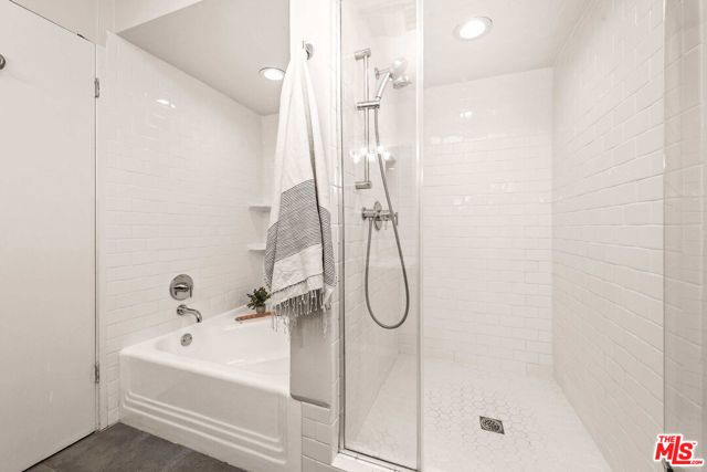 8401 Fountain Avenue 13, West Hollywood, CA 90069