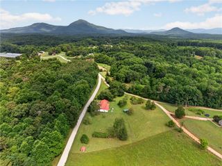 247 Amys Ford Trail, Cleveland, GA 30528