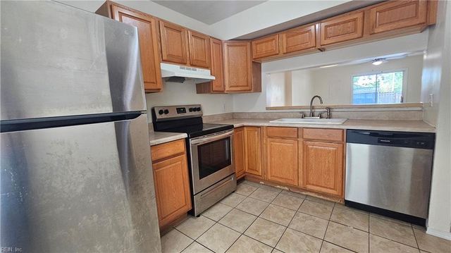 3908 Pollypine DR, Virginia Beach, VA 23452