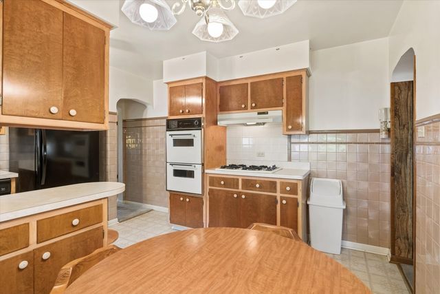 6214 35th Street, Berwyn, IL 60402