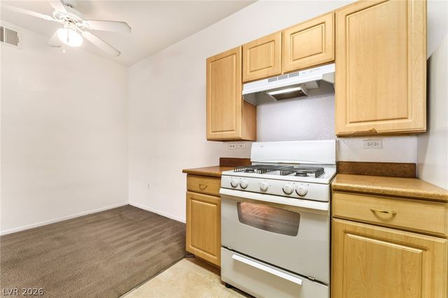 8250 North Grand Canyon Drive 1111, Las Vegas, NV 89166