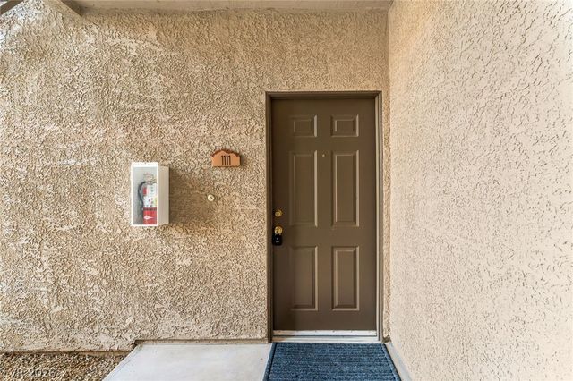 8250 North Grand Canyon Drive 1111, Las Vegas, NV 89166