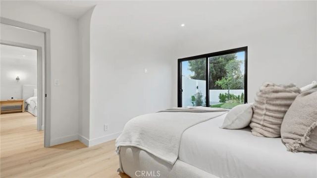 2943 Chesapeake, Los Angeles, CA 90016