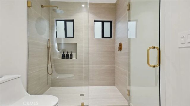 2943 Chesapeake, Los Angeles, CA 90016