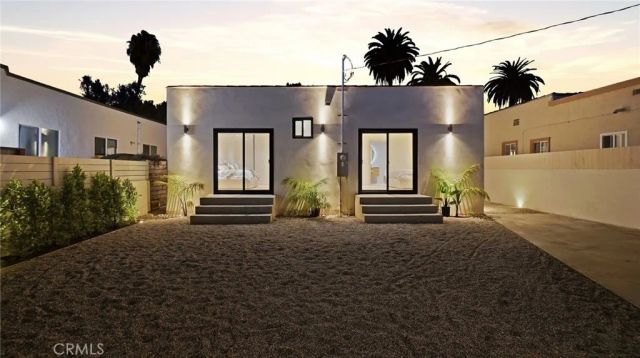 2943 Chesapeake, Los Angeles, CA 90016
